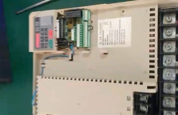 安川18.5kwCIMR-TB4V0038ABA