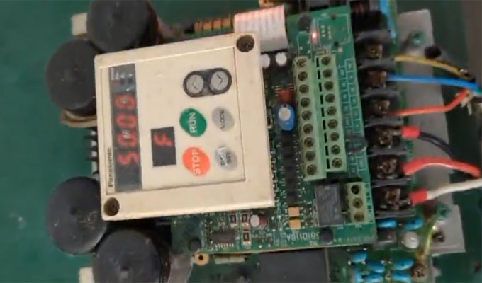  3.7KW松下M2X374BSA变频器维修