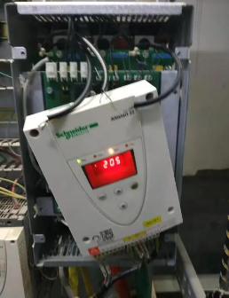 施耐德软启动器启动报故障维修方法及预