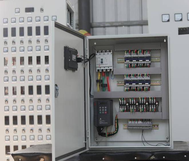 普莱斯变频柜维修图文结合